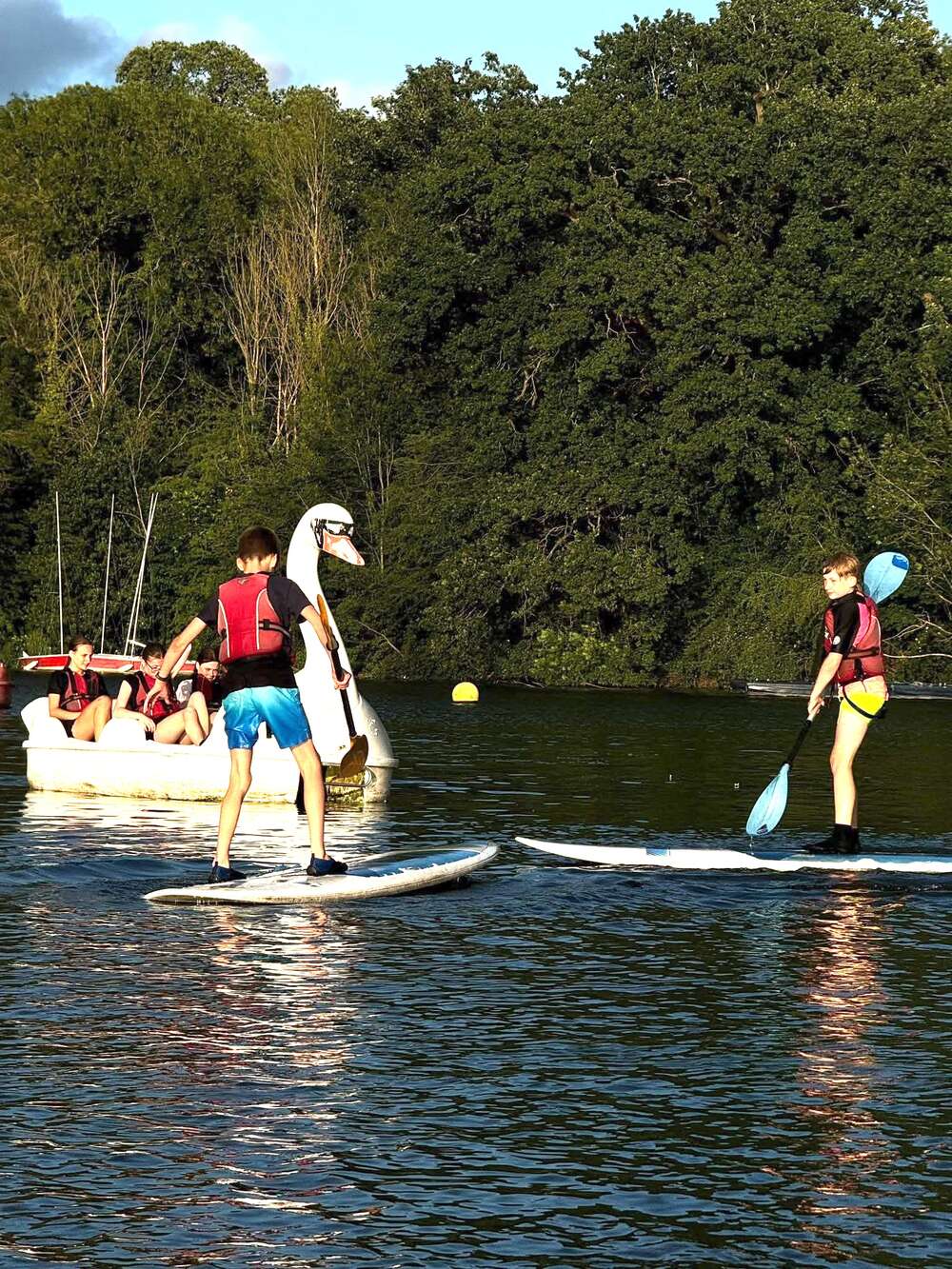 Scouts do Water Sports